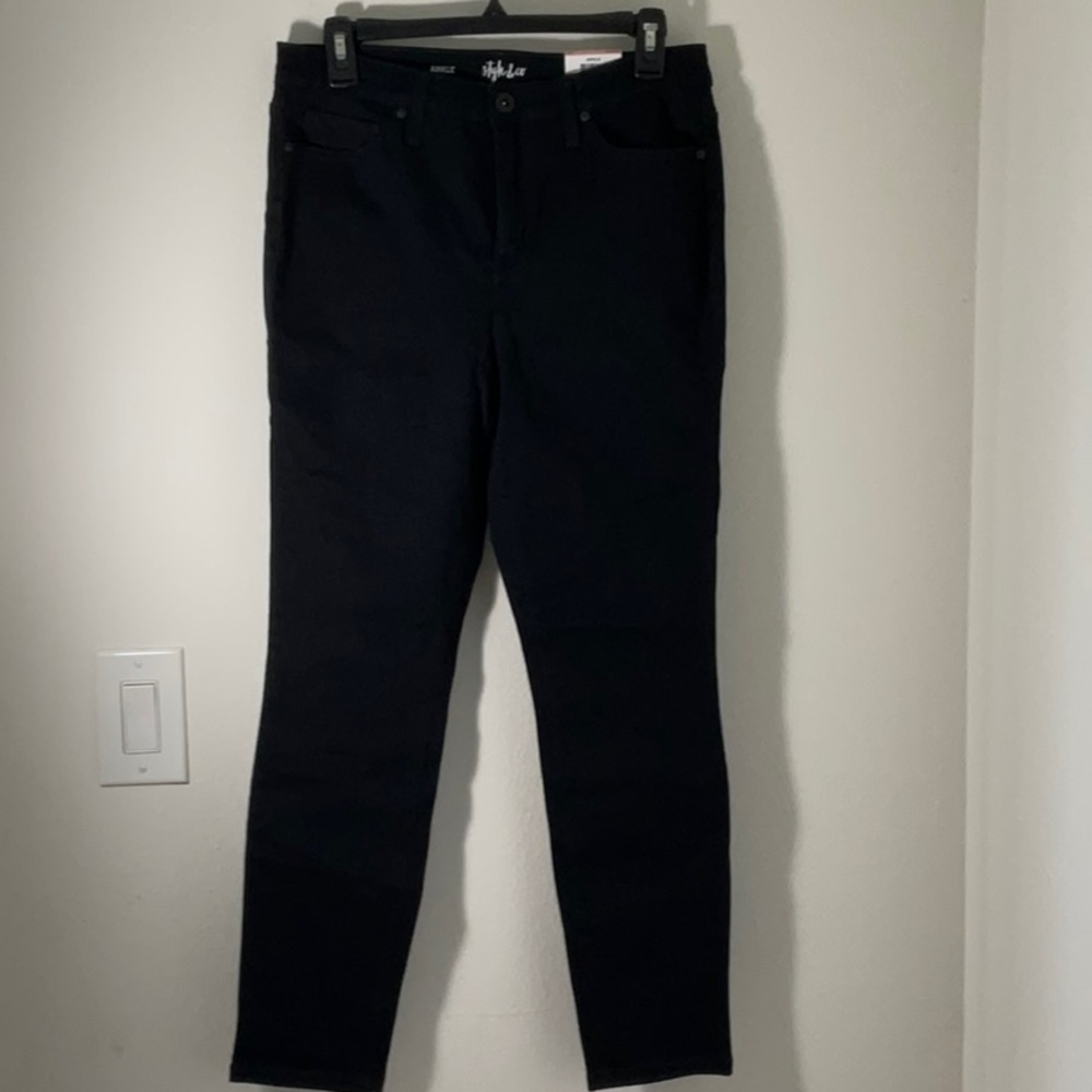 NWT Style & Co Black High Rise Ankle Jean